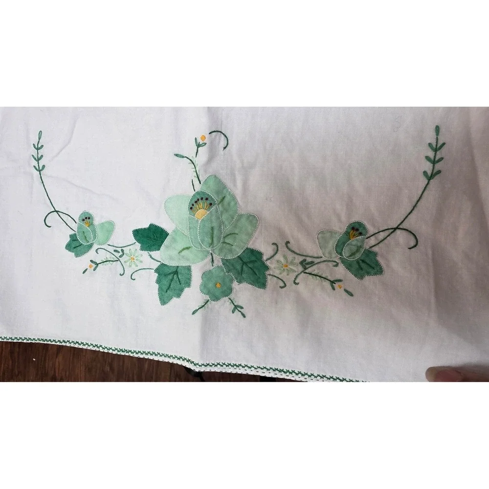 Vintage Hand Embroidered Table Linens Set White Green Floral Runner Napkins 2pc